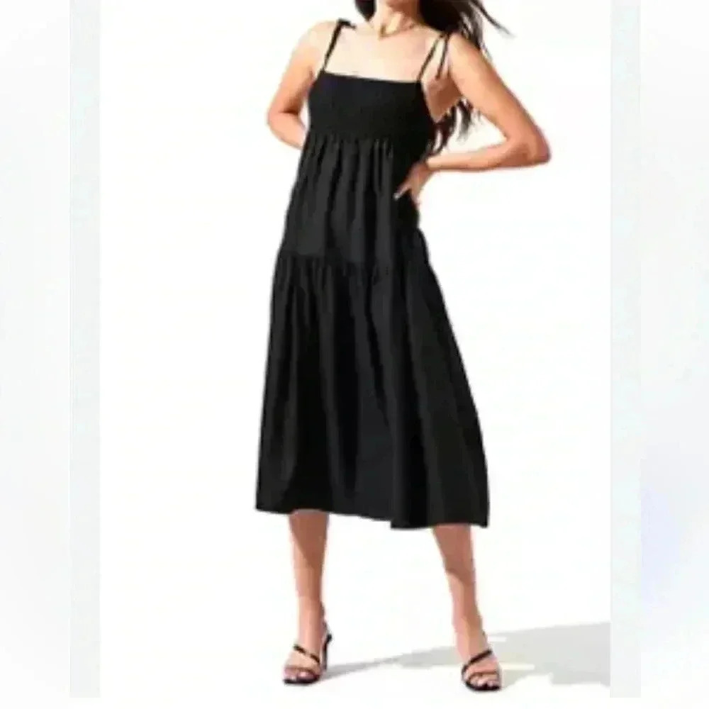 ASTR the label size medium sleeveless midi dress